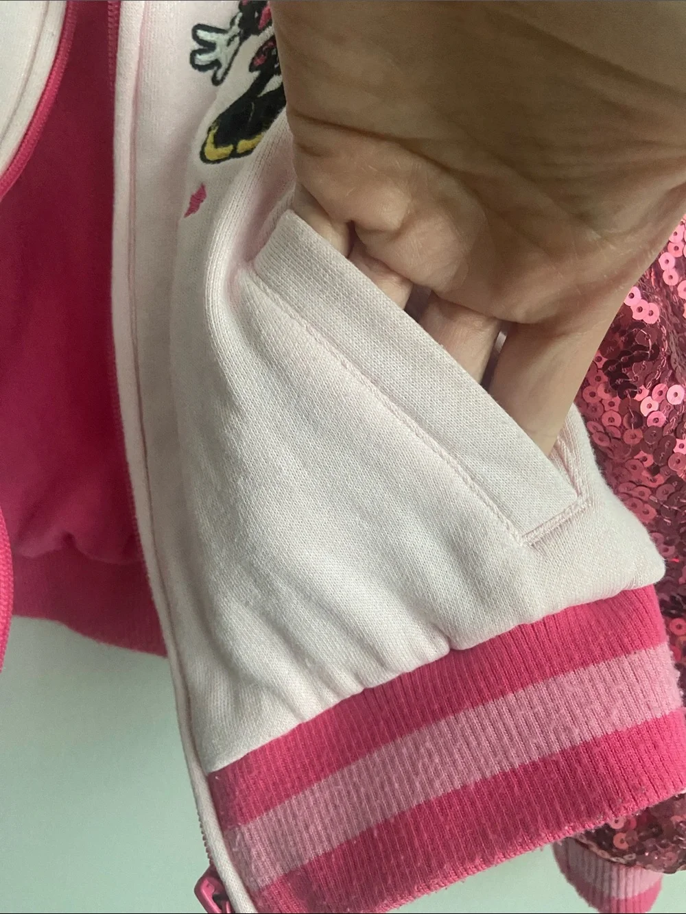 Disney Store Minnie Mouse Pink Sequin Sleeve Bomber Jacket size 3 little girl
